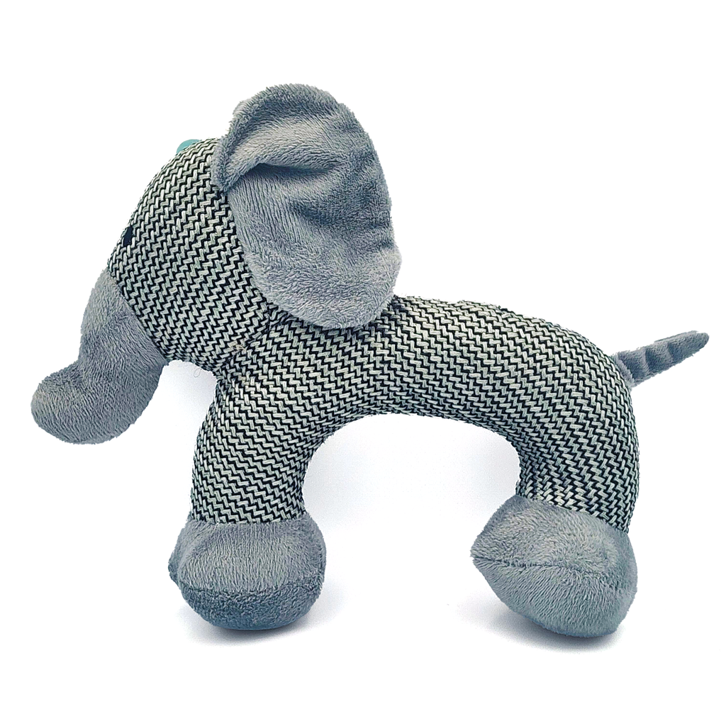 Set de cama, mantita y peluche. Personalizada con el nombre de tu peludo.