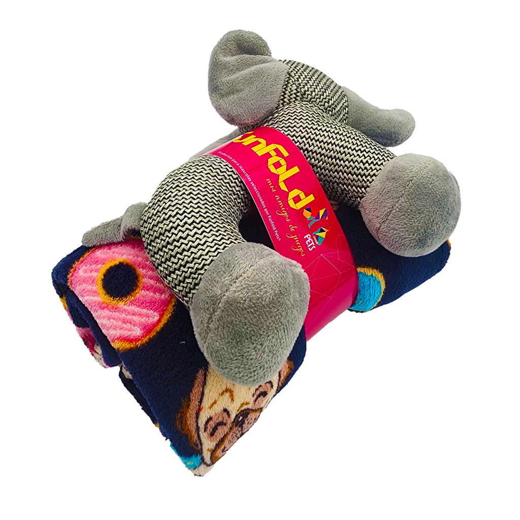 Set de cama, mantita y peluche. Personalizada con el nombre de tu peludo.