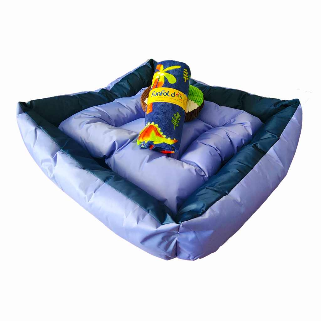 Set de cama, mantita y peluche. Personalizada con el nombre de tu peludo.